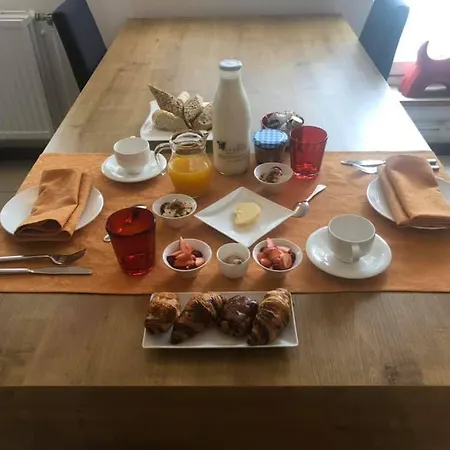 ベッド・アンド・ブレックファスト Barabas, La Du D'arville Wierde